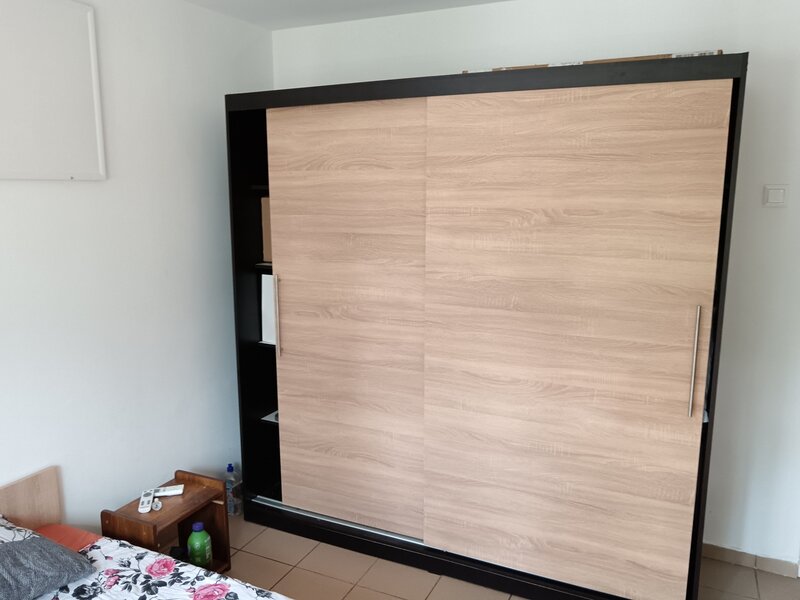 Eroii Revolutiei chiar langa metrou